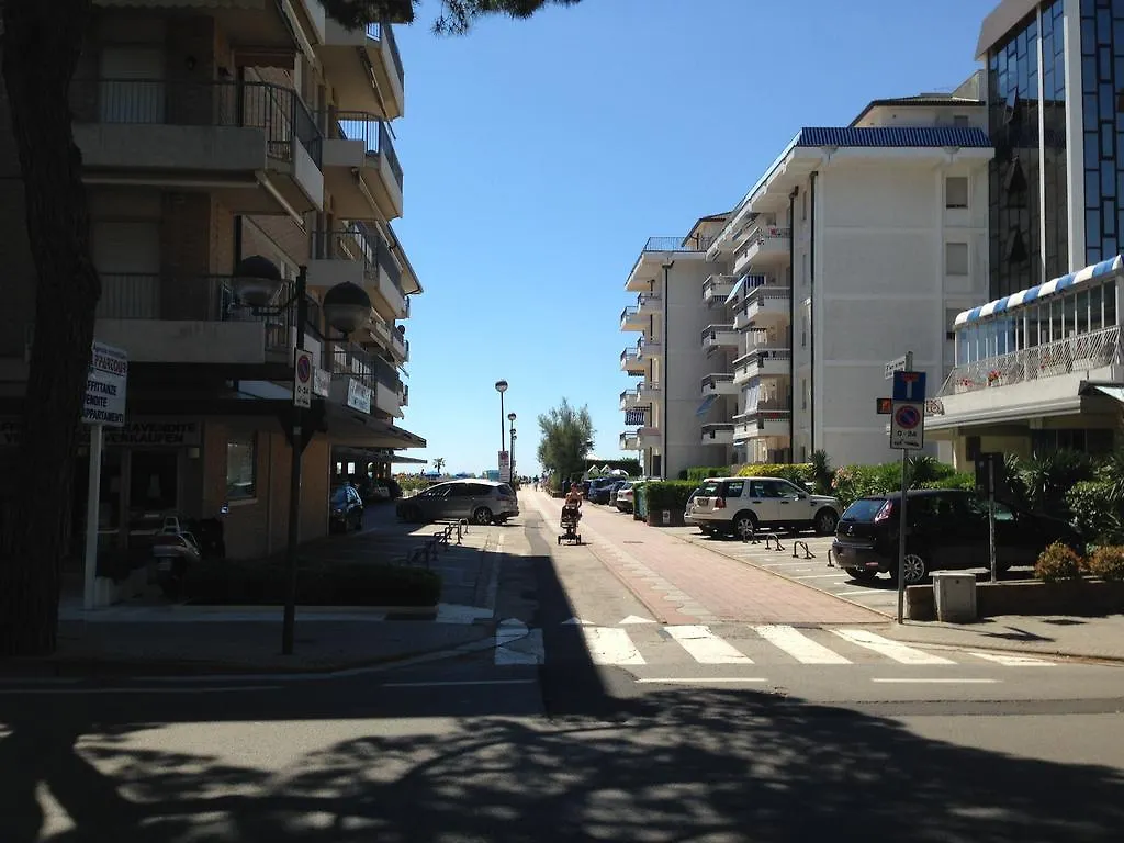 Residence Gallo - Walterigato Apartments Per Solo Famiglie Lido di Jesolo 0*,